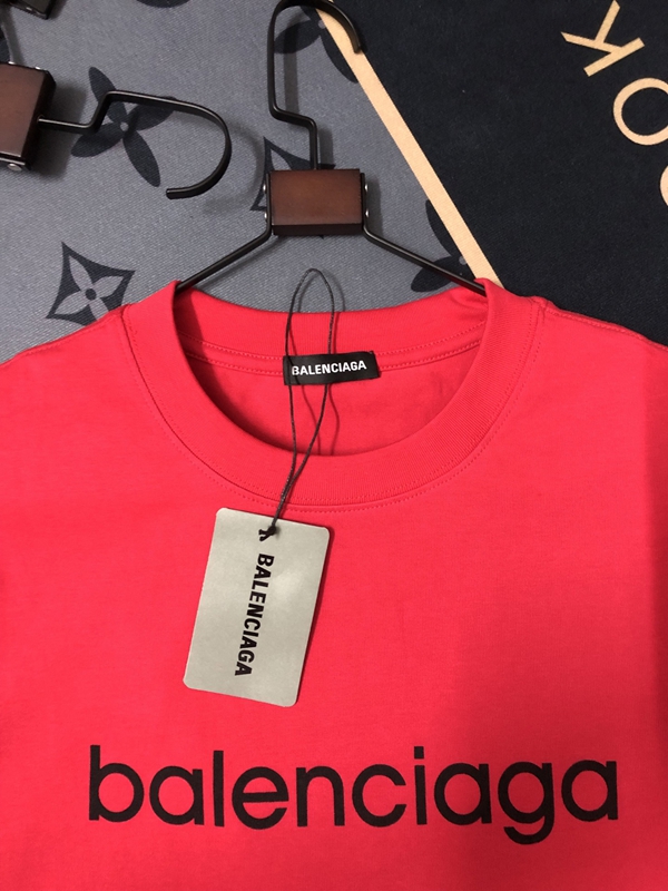 ブランドTシャツ側面デザイン